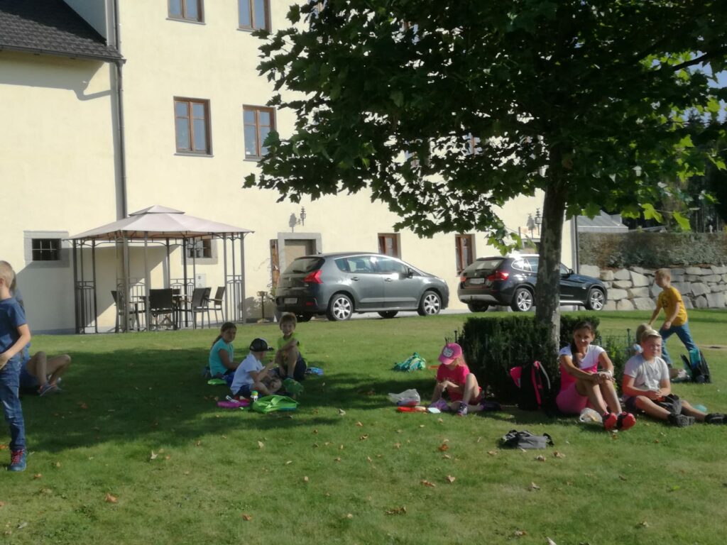 Herbstwanderung der 3.Klasse - Volksschule Gutau